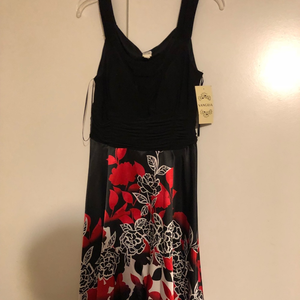▪️BRAND NEW▪️ Sangria ladies dress